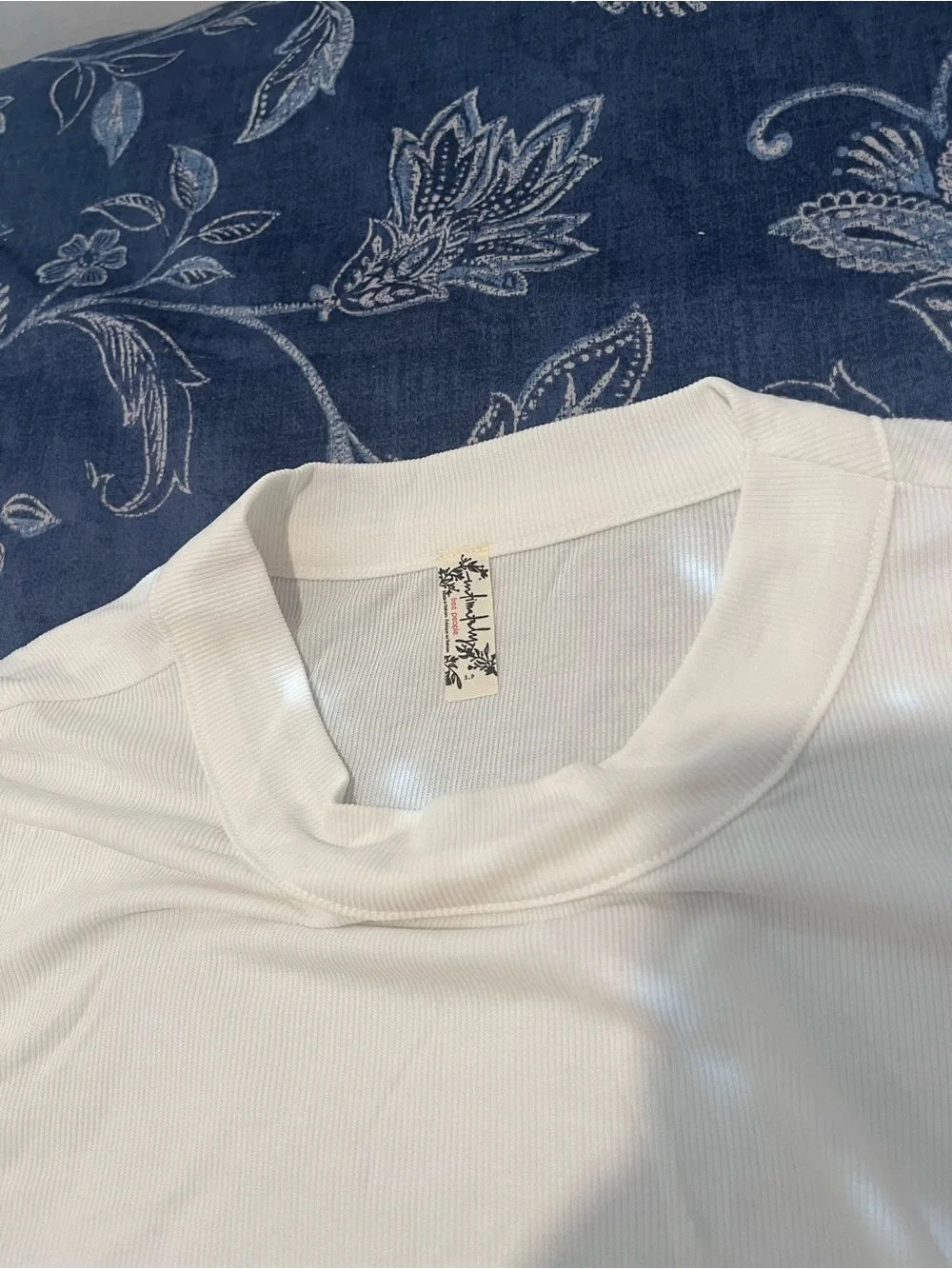 Free People White Short-Sleeve Ruched Side Tee